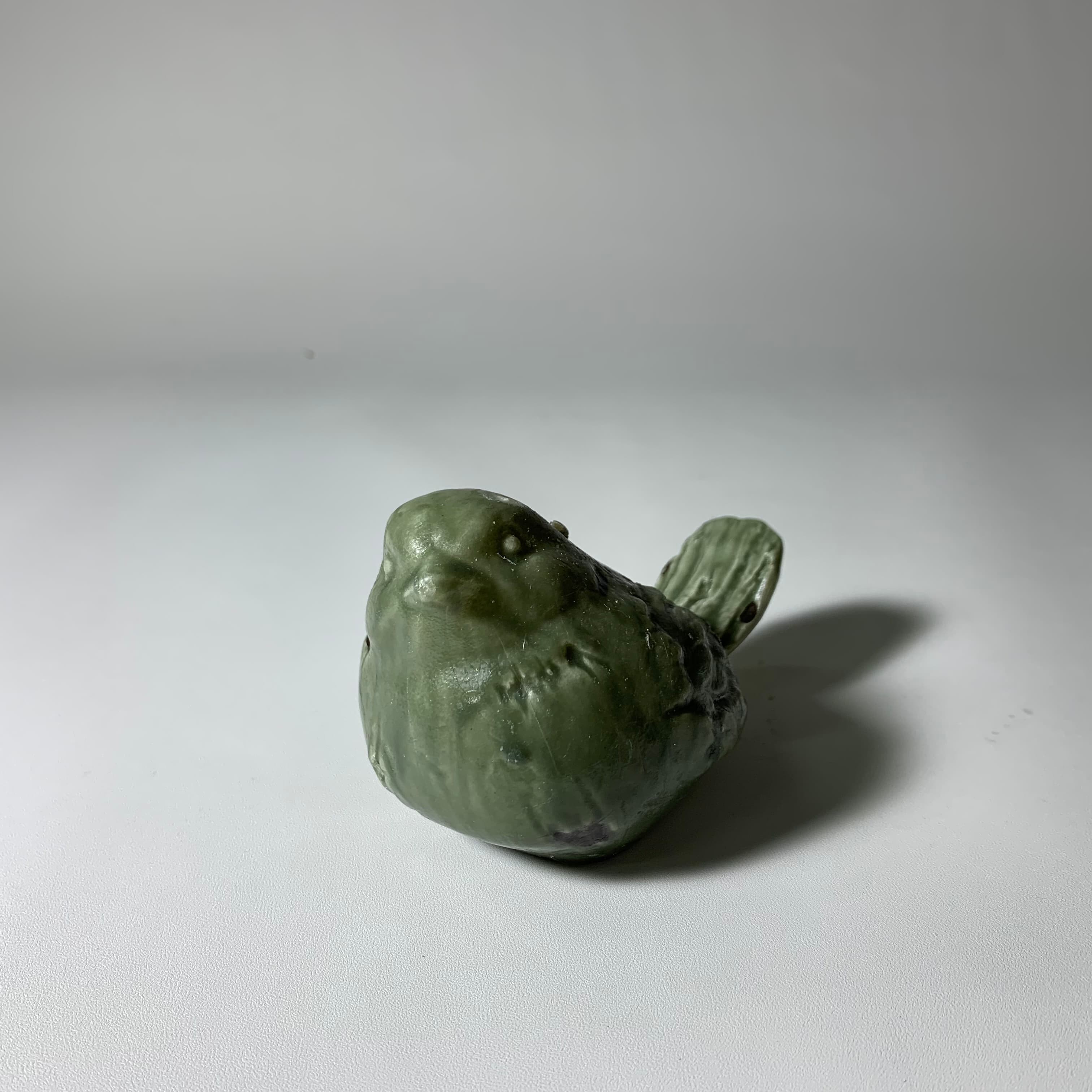 蠟質綠色鳥造型蠟燭