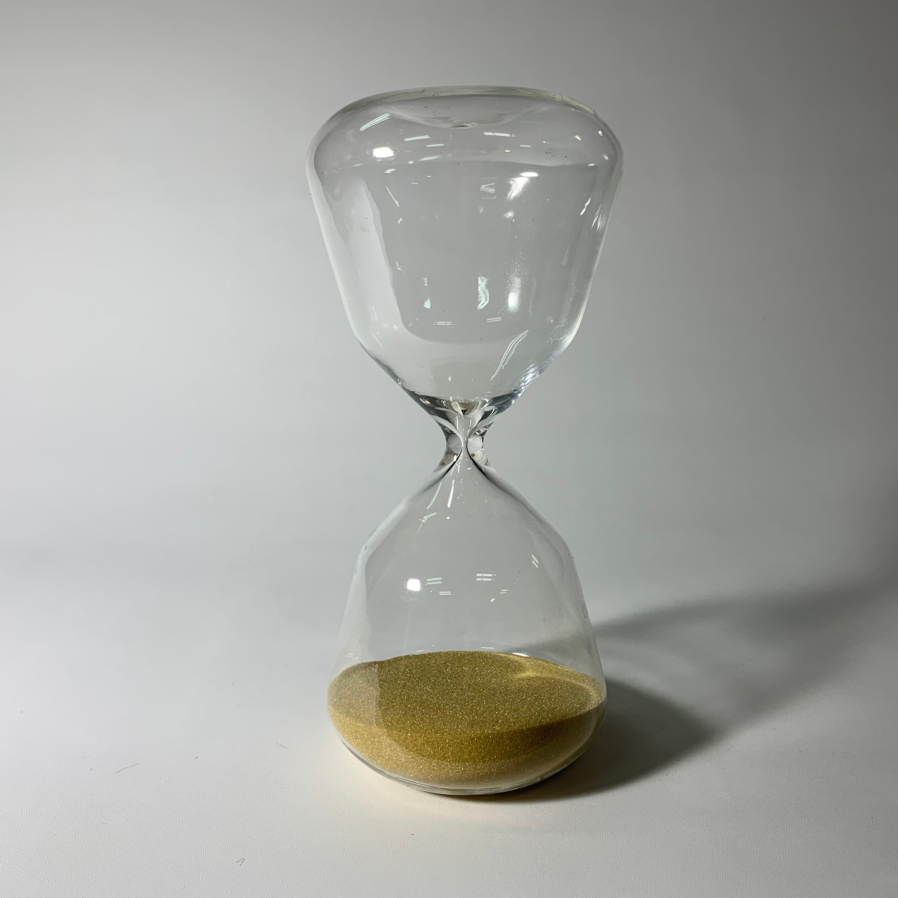 玻璃金色沙漏