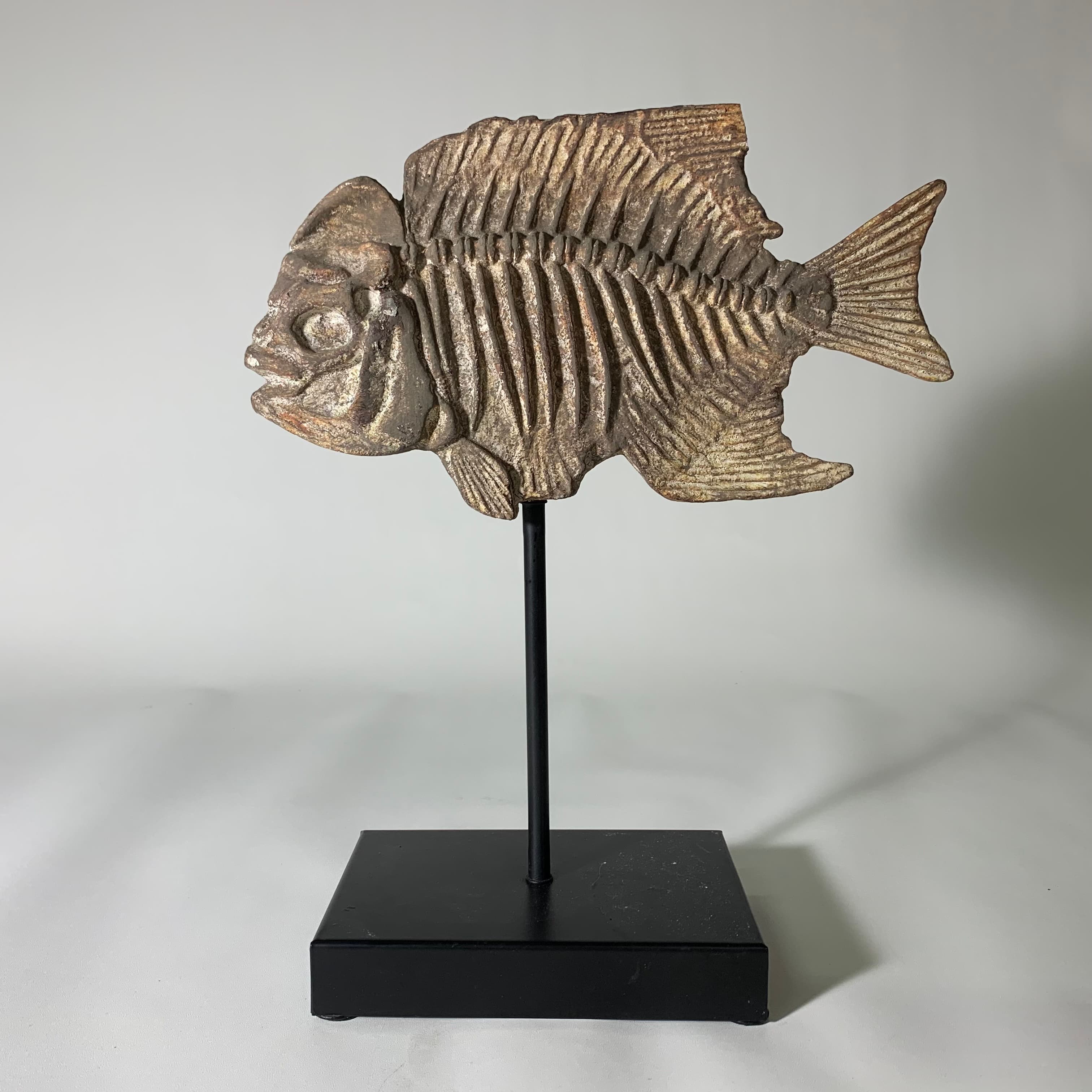 石製魚骨擺飾品