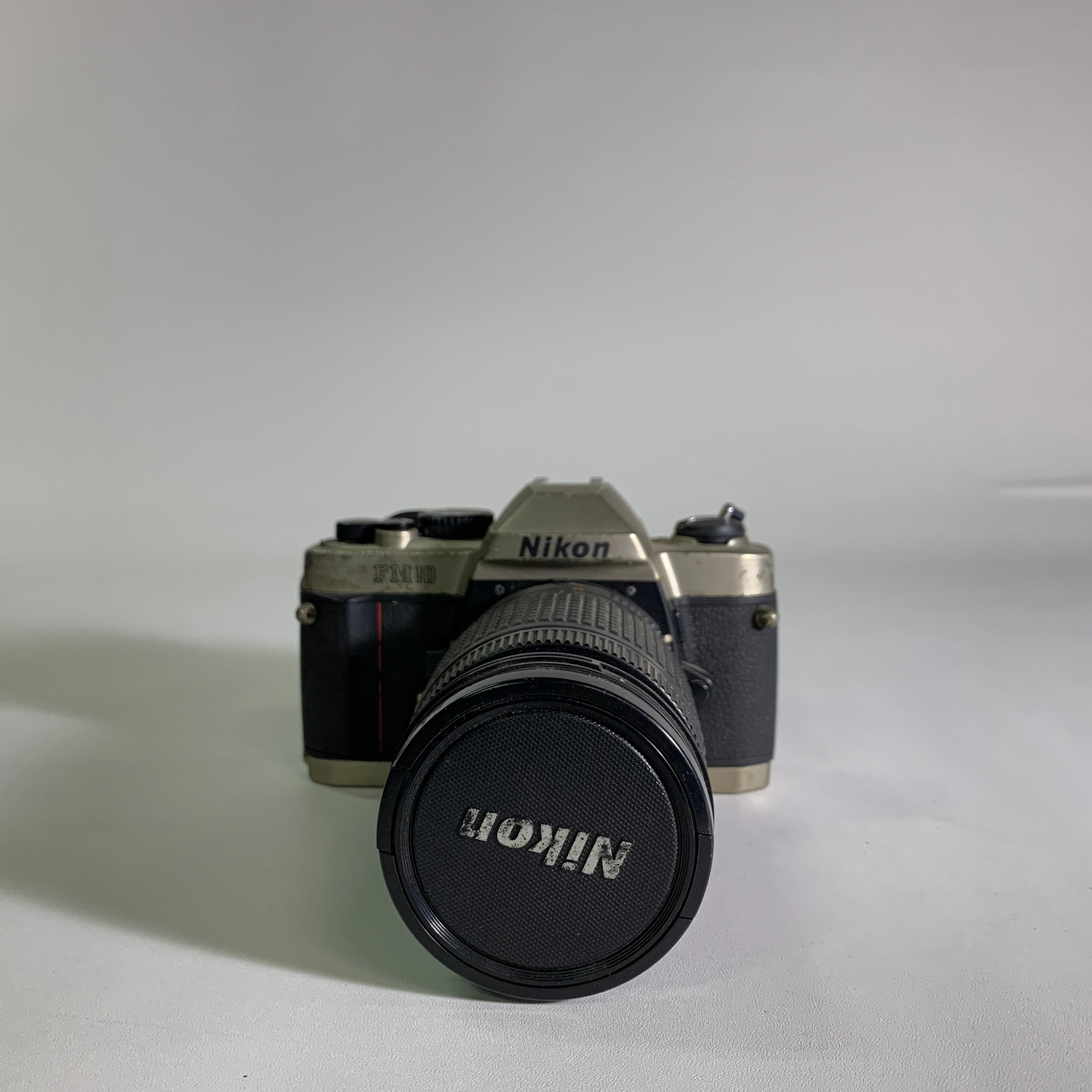 nikon fm10 black