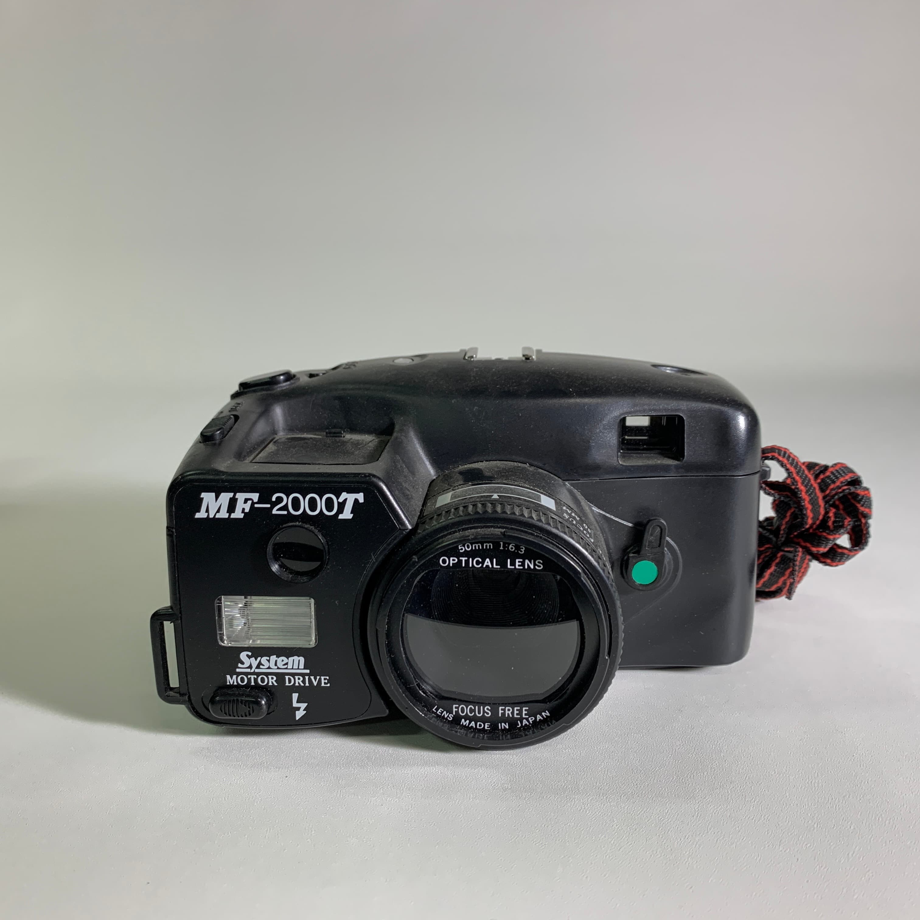 塑膠黑色底片相機(MF 2000t black)