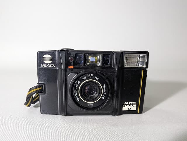 塑膠黑色底片相機(Minolta AFD)