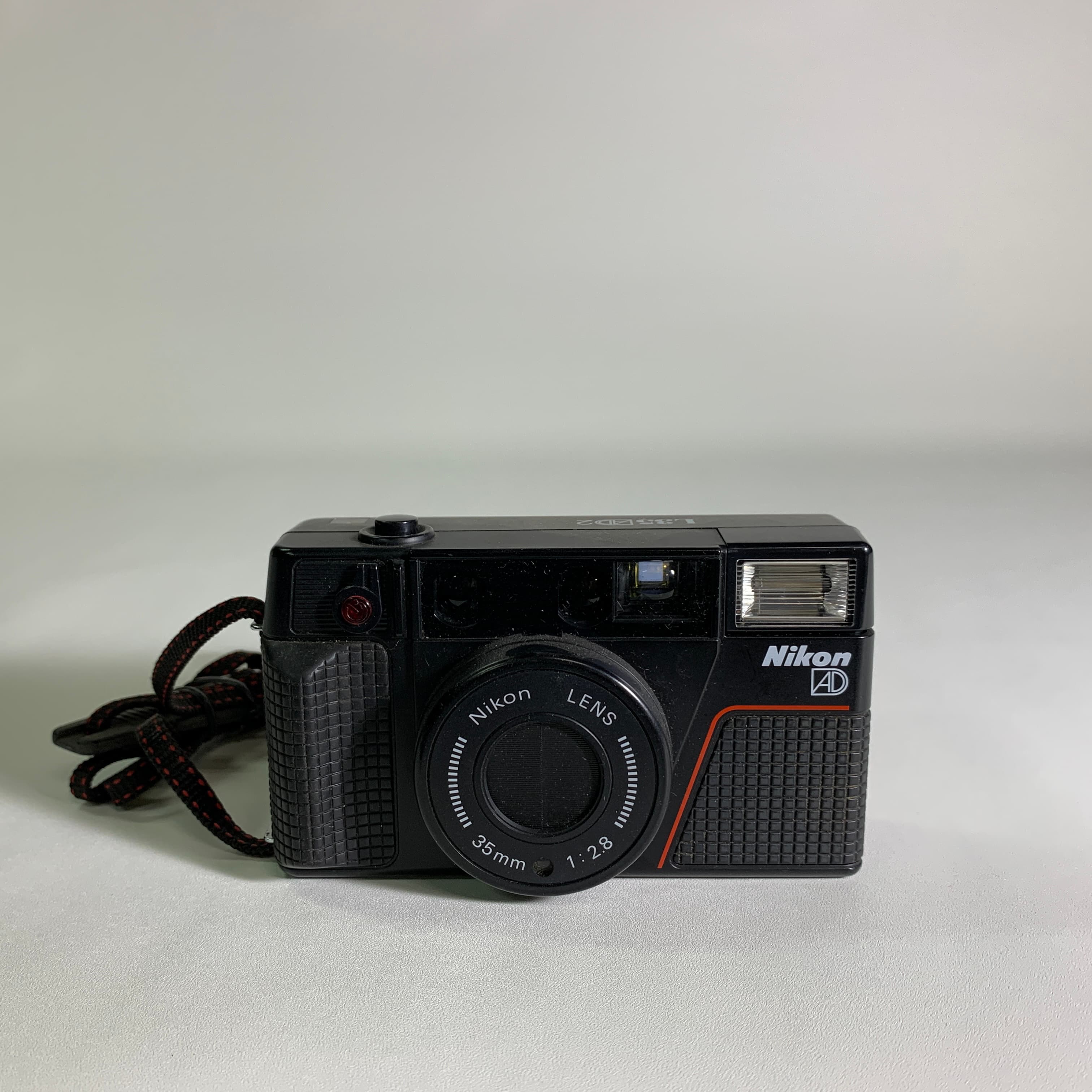 塑膠黑色底片相機(Nikon L35ad2 black)