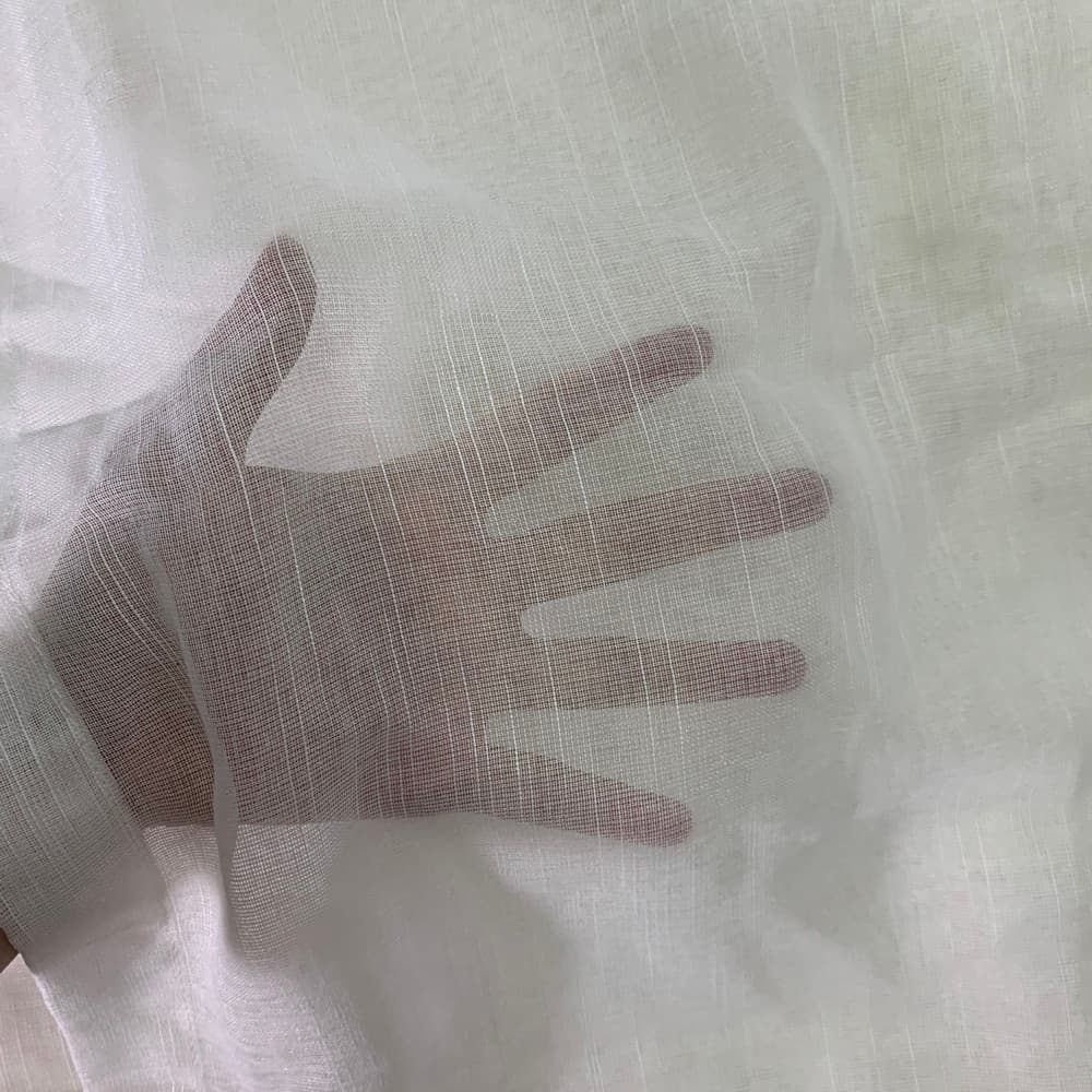白色透紗布窗簾
