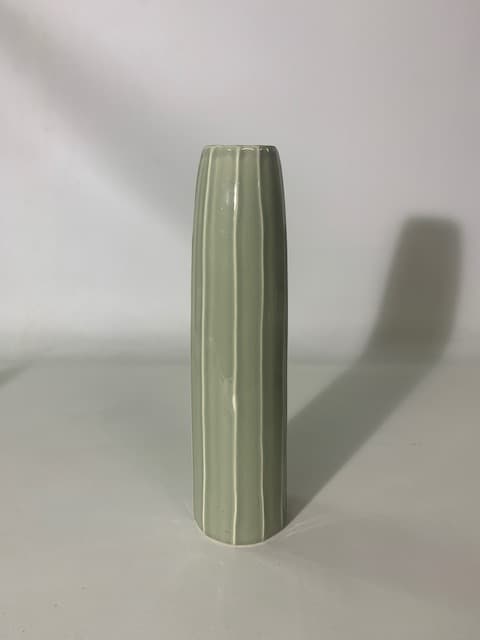 陶瓷灰綠色花瓶