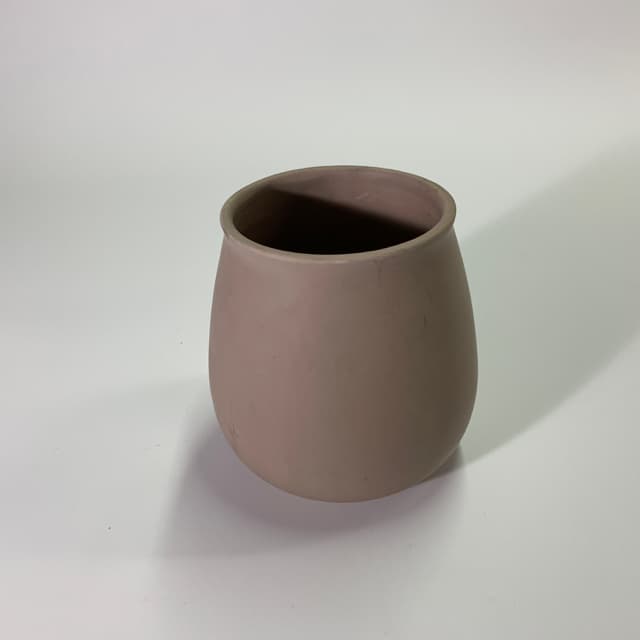 奶茶色陶瓷花瓶