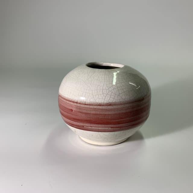 白色紅衡紋小花瓶