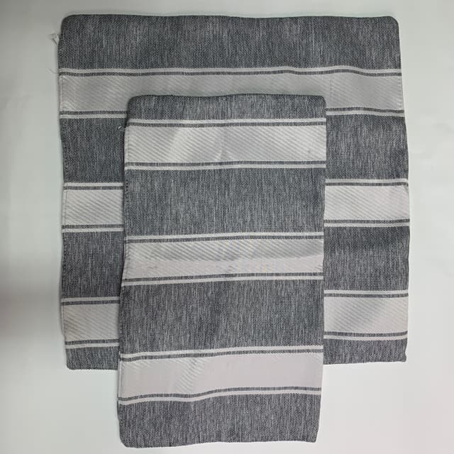 灰白條文 pillow case 一大一小