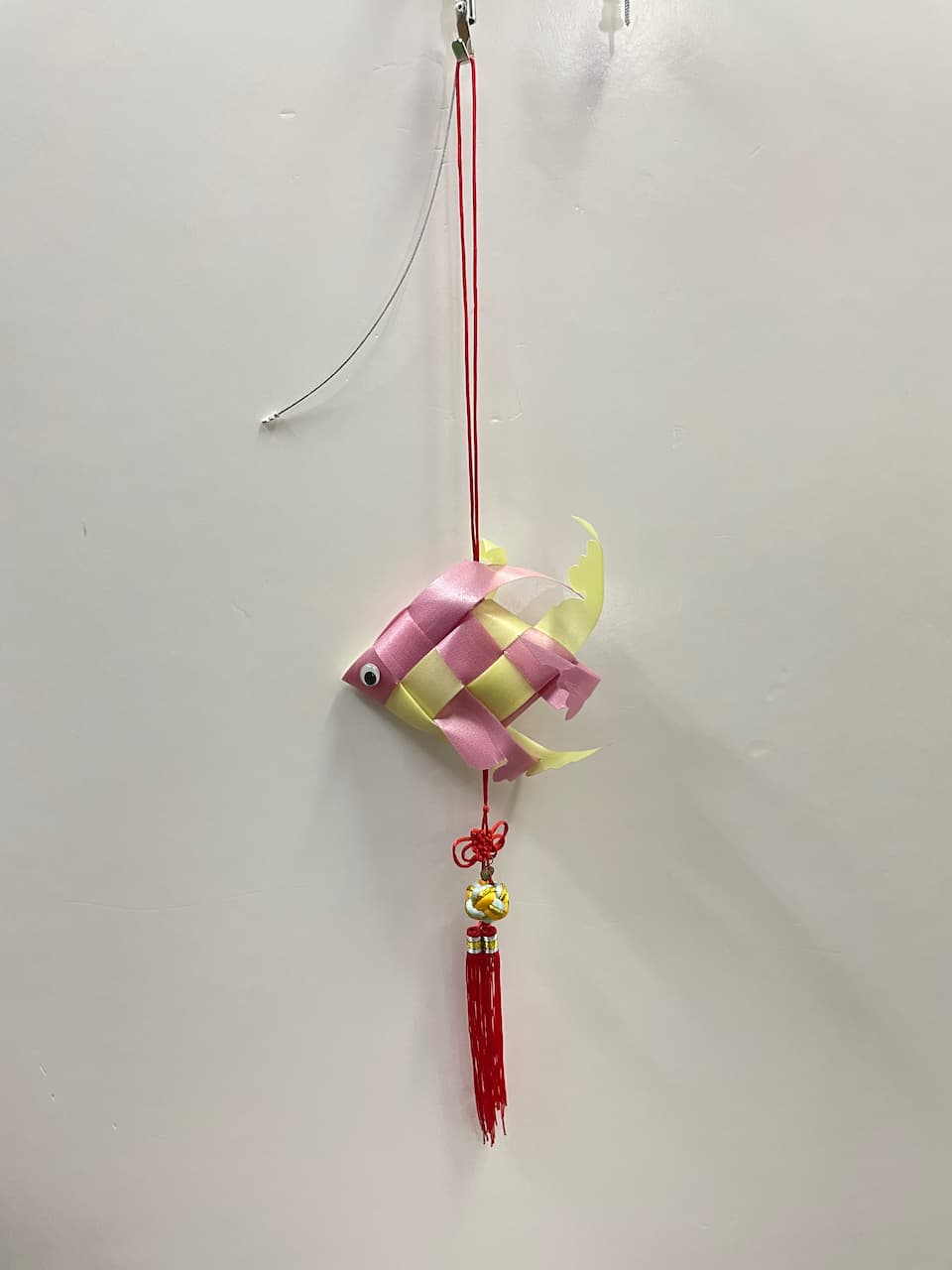 中國結+塑膠編織魚掛飾