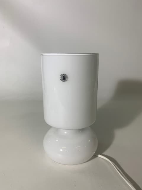 白色玻璃造型桌燈