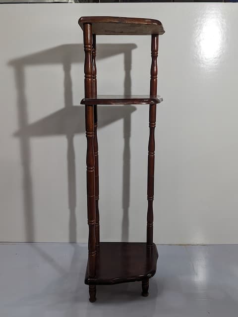 胡桃色木質角落三層櫃