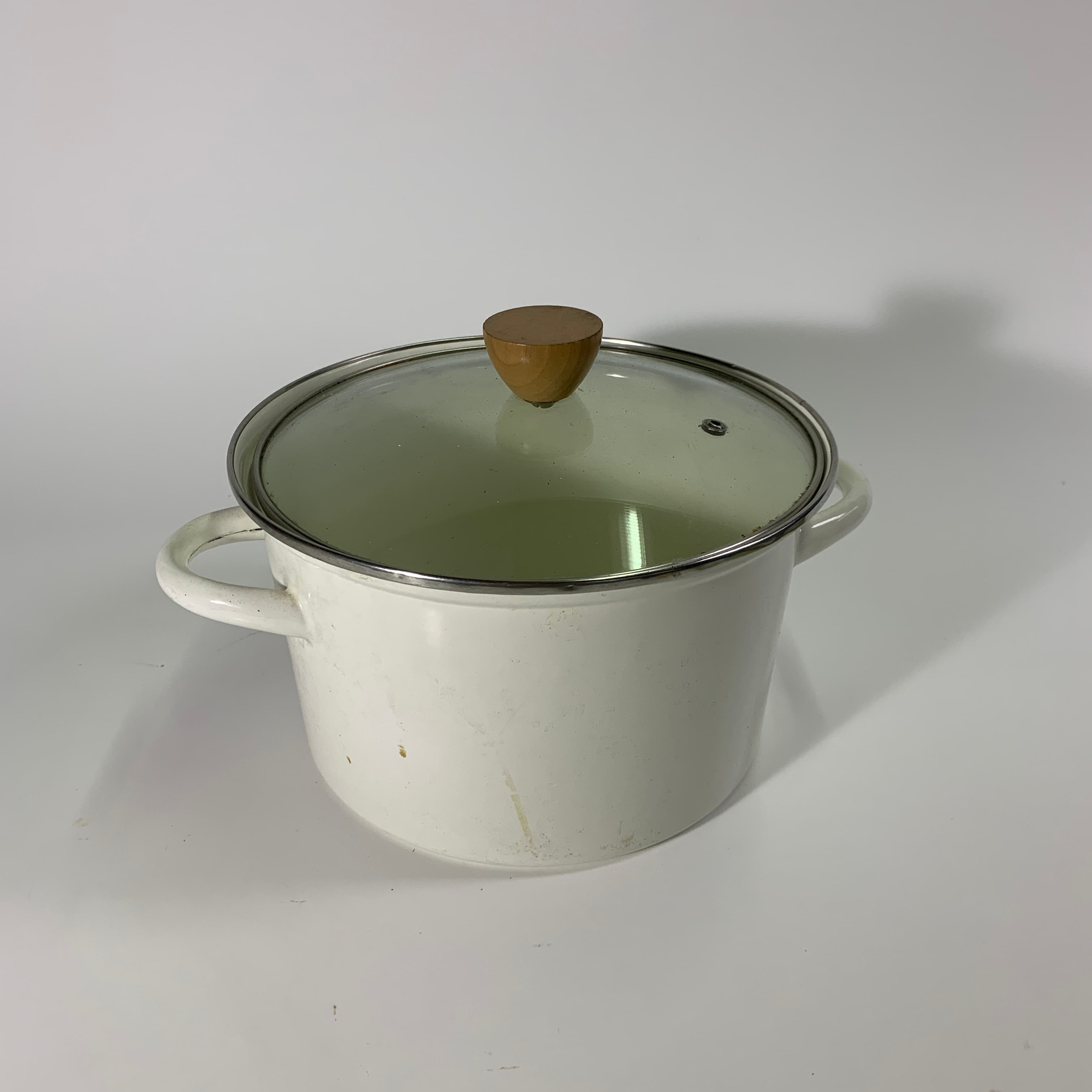 白色陶瓷郭具 有玻璃蓋子